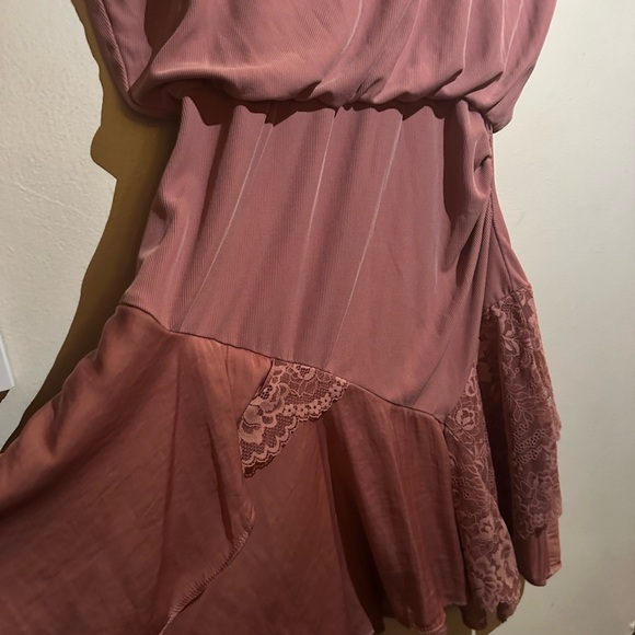 Free people boho mauve dress with silk and lace detail - Picture 3 of 6
